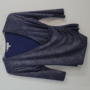 Jennifer Lopez Wrap Stretchy Dressy Animal Print BLouse Silver & Blue Medium